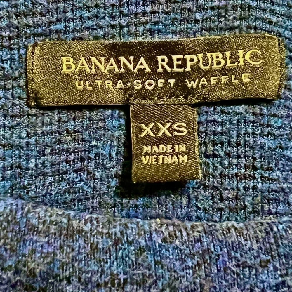 Banana Republic Long Sleeve Thermal Ultra Soft Waffle Shirt, Men’s XXS, Navy